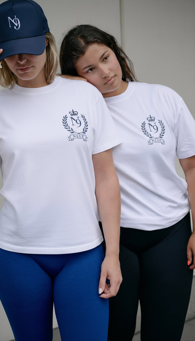 Eiffel in Paris Tee - White/Blue