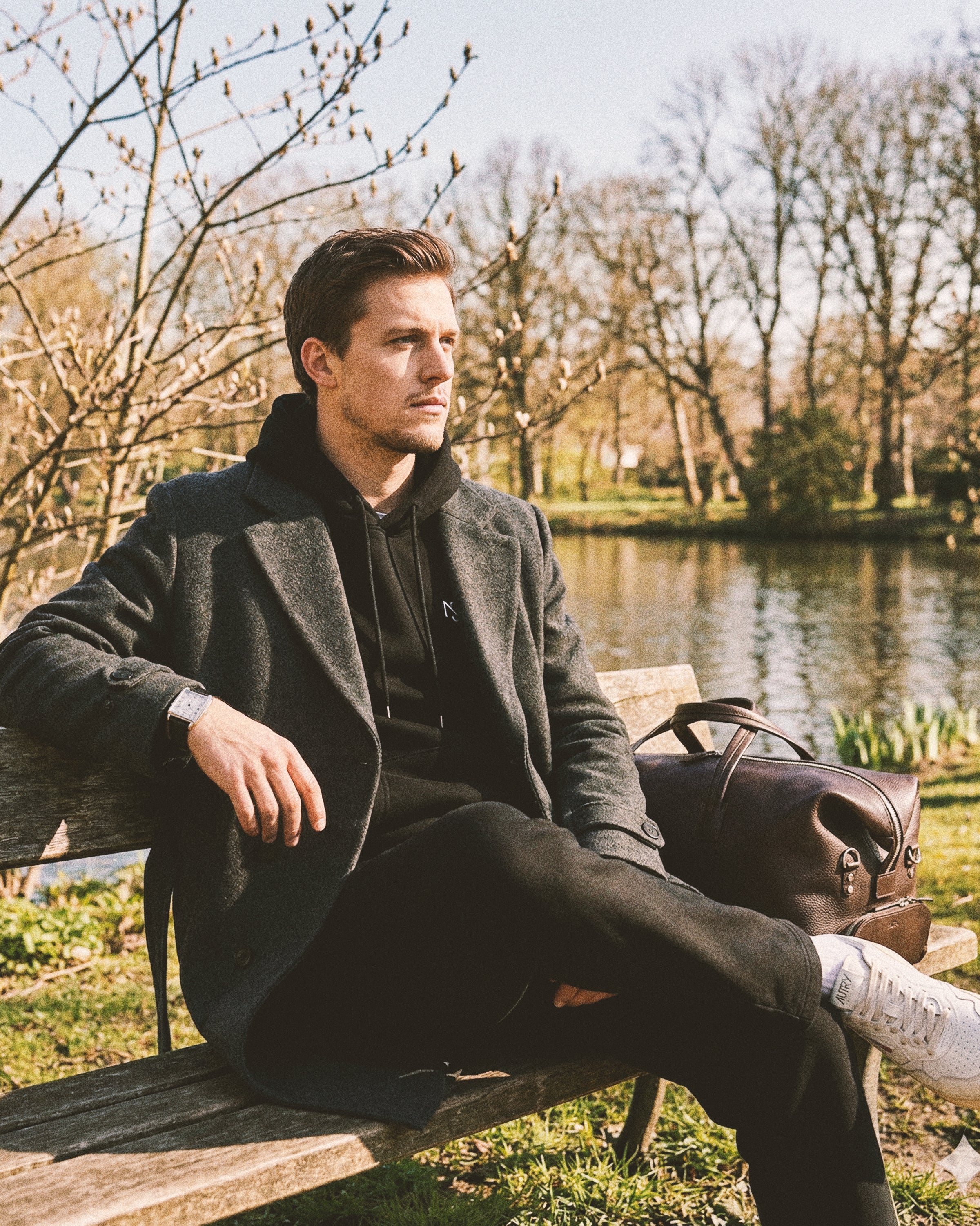 Neuf. Signature Hoodie - Black