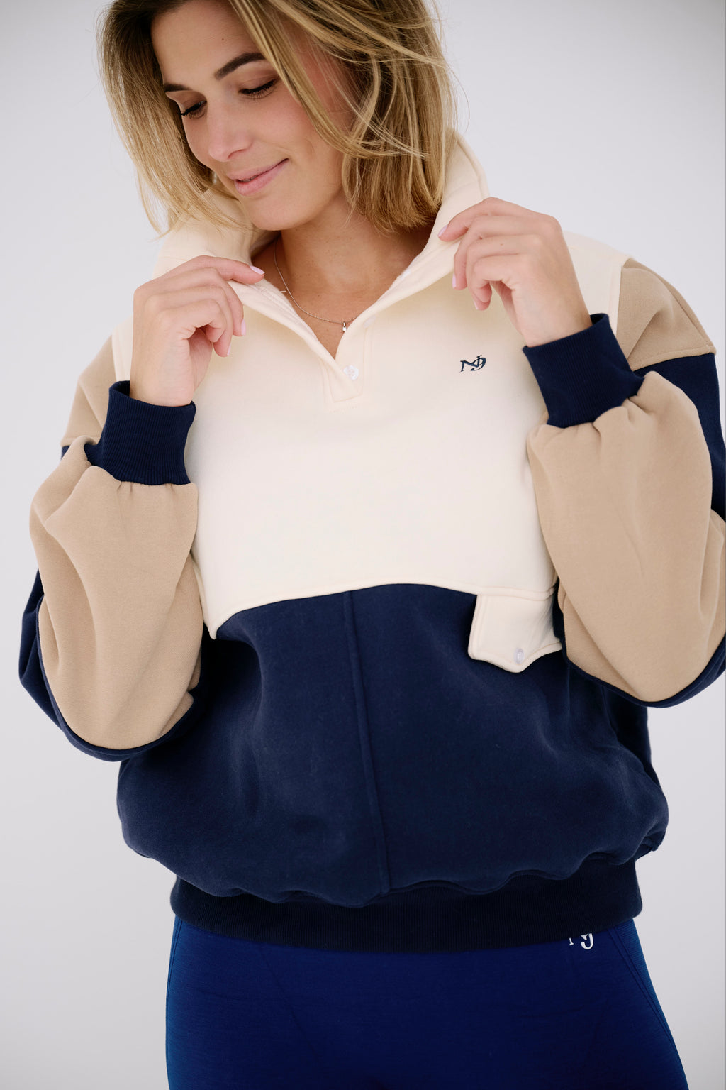 Royal Sweater - Blue/Beige/Creme